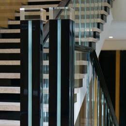 проектирование производство монтаж  лестниц в заданном интнрьере