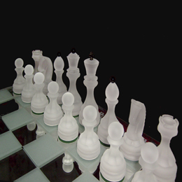 хрустальные шахматы  изготавливаются по согласованному проекту 