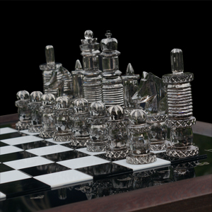 хрустальные шахматы черные фигуры  с амальгамой венецианского зеркала