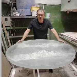 стеклянный столешницы по  проектам дизайнеров толстые 